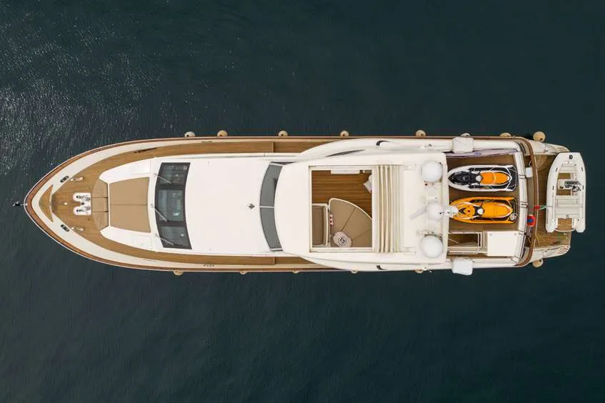 Falcon 90 Star Link — yacht photo 12