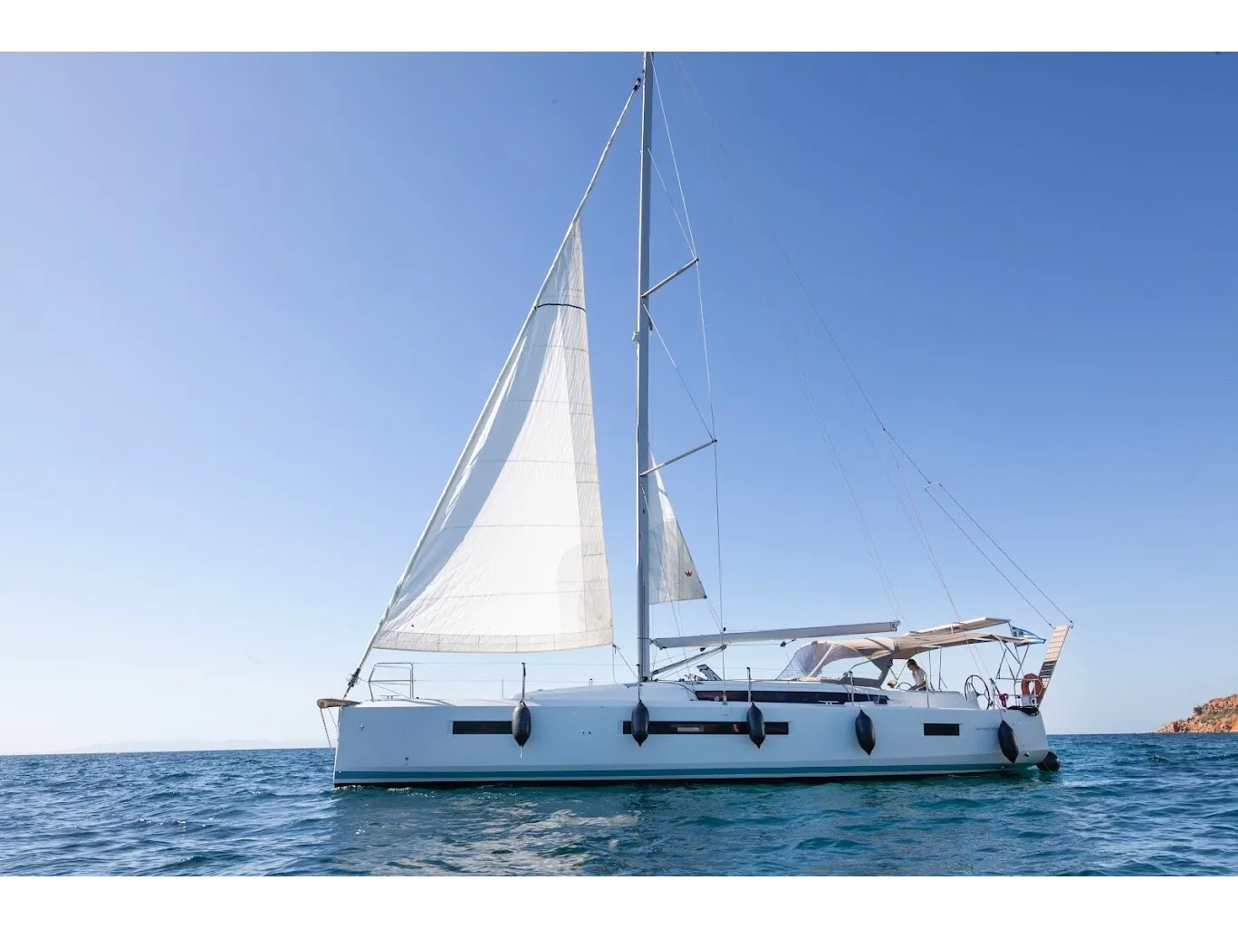 Jeanneau Sun Odyssey 490 Wu Wei - Green Wave — фотография яхты 1