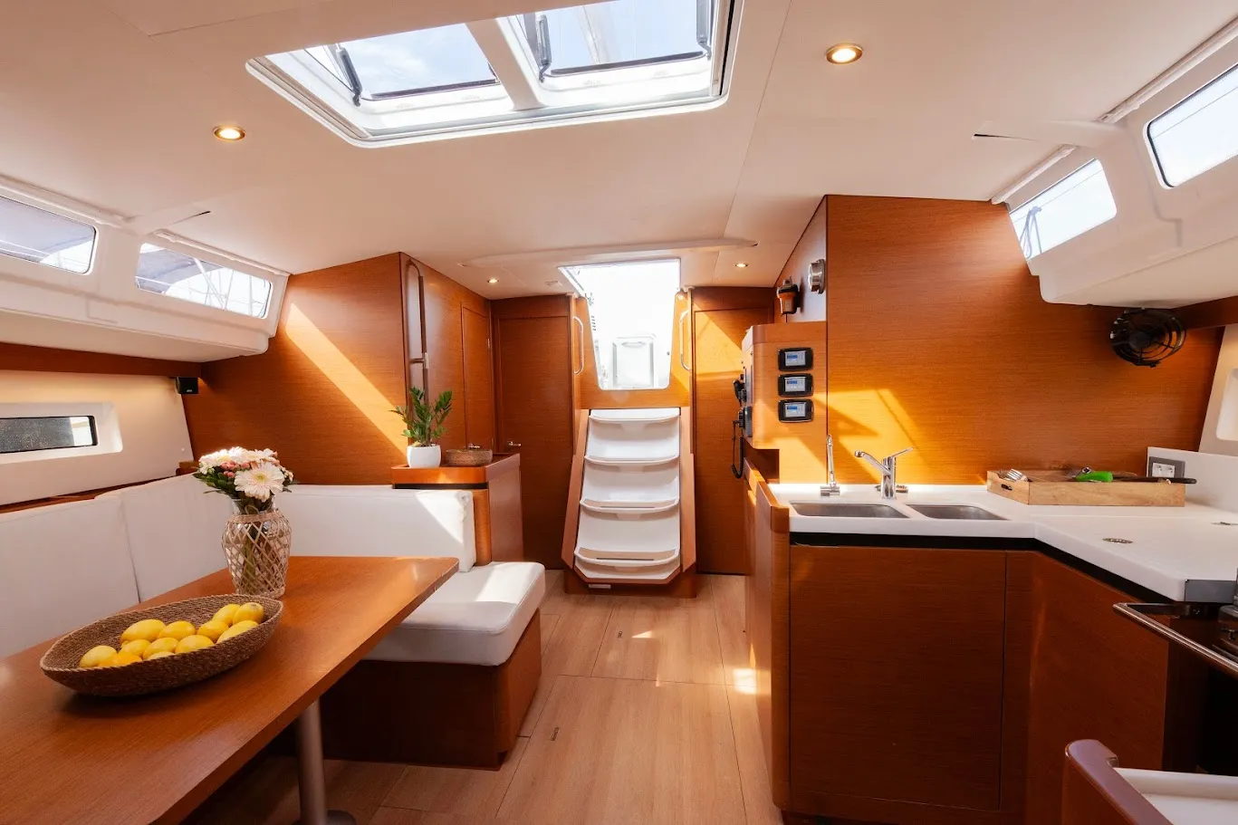 Sun Odyssey 490 Wu Wei - Green Wave — foto dello yacht n. 8
