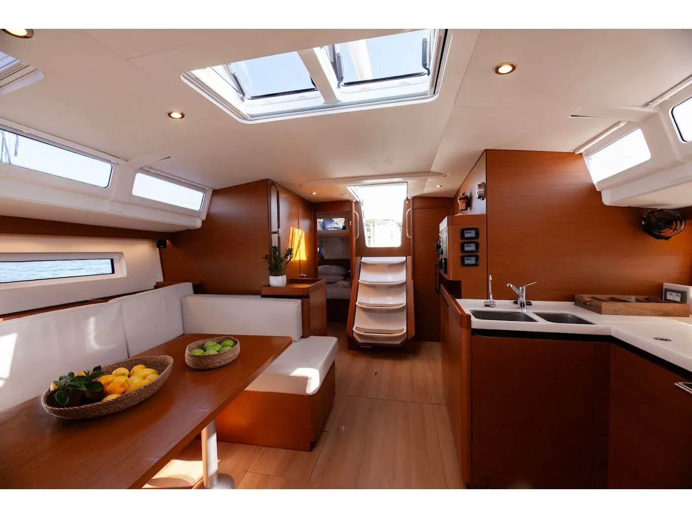 Sun Odyssey 490 Wu Wei - Green Wave — foto dello yacht n. 6