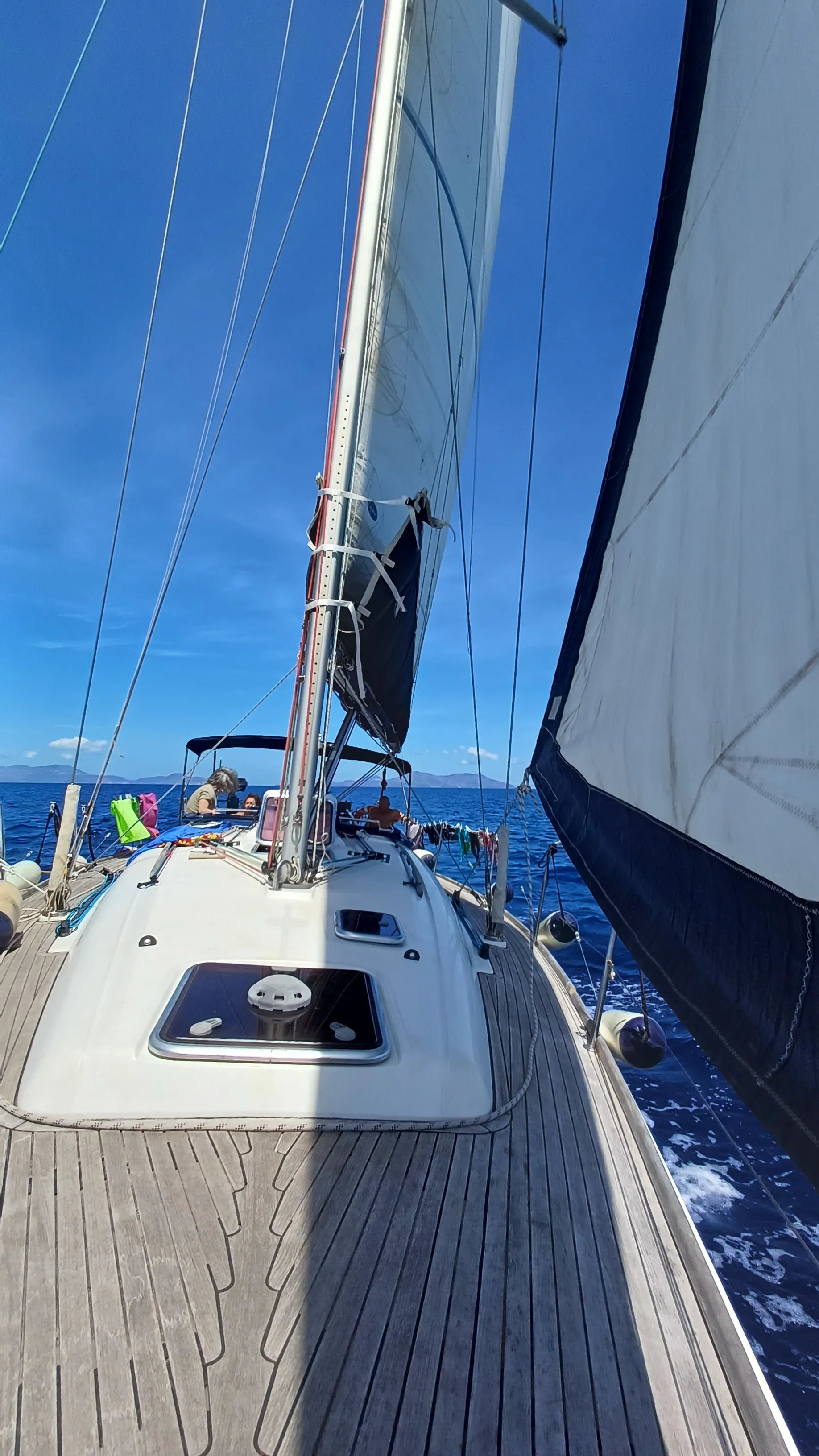 Dufour 40 Odile — фотография яхты 10