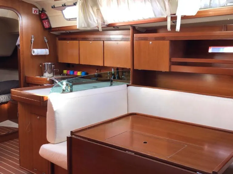 Dufour 40 Odile — фотография яхты 14