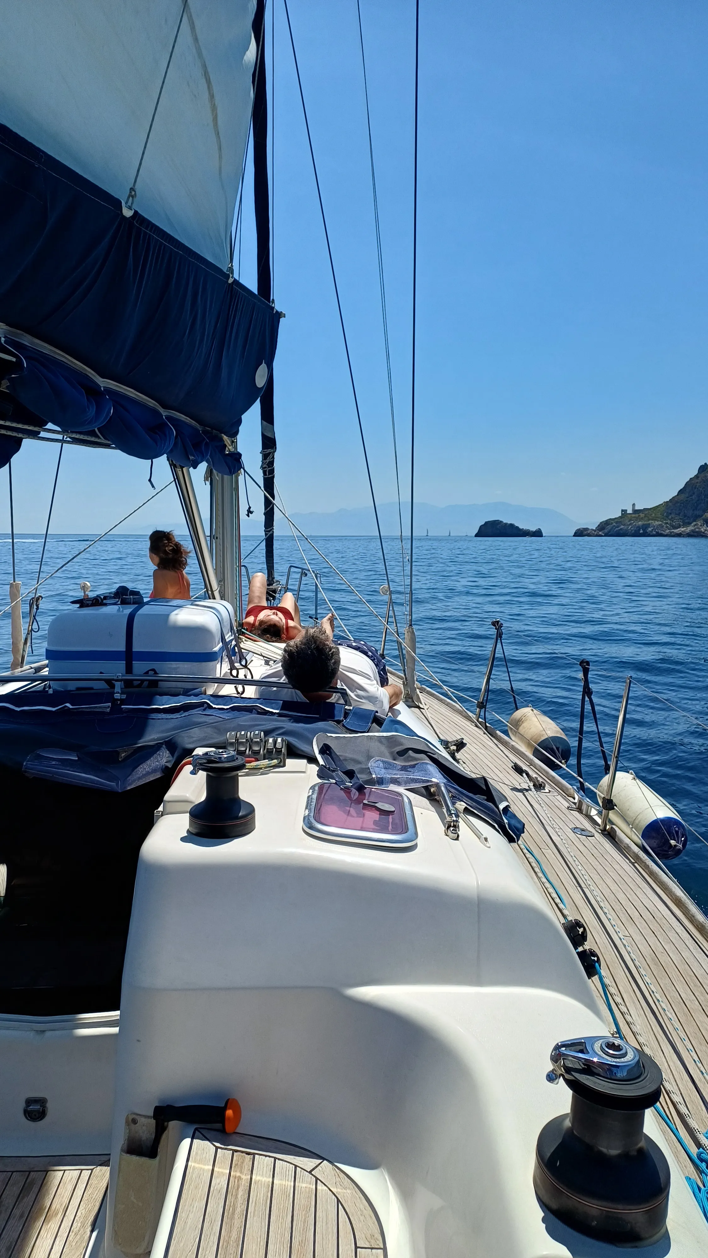 Dufour 40 Odile — фотография яхты 16