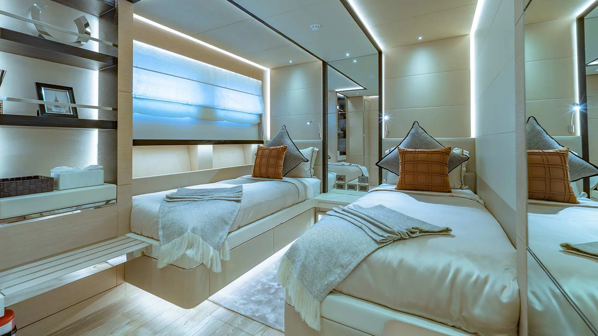 Motoryacht Song of Songs — Yachtfoto 5