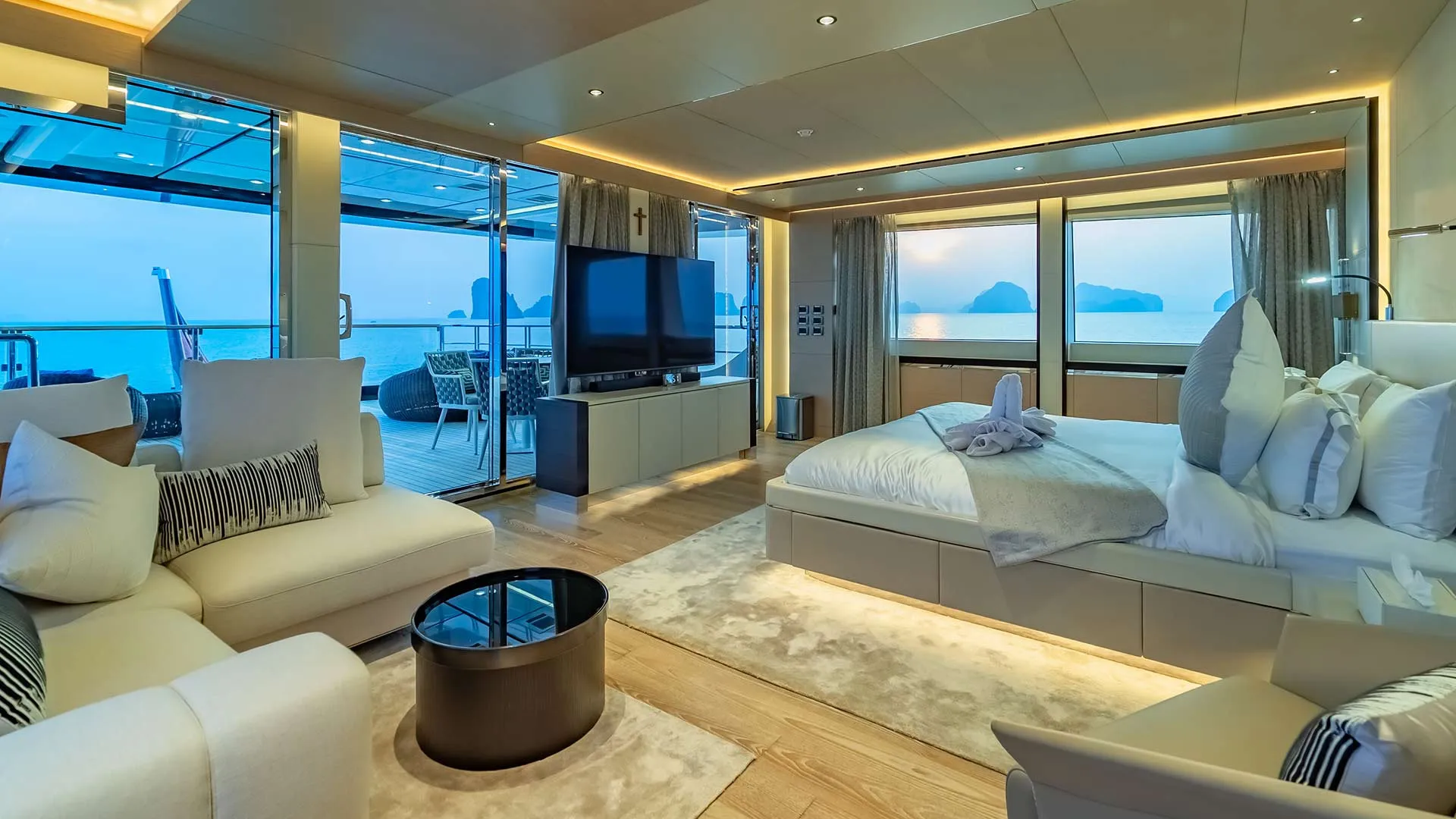 Motoryacht Song of Songs — Yachtfoto 16