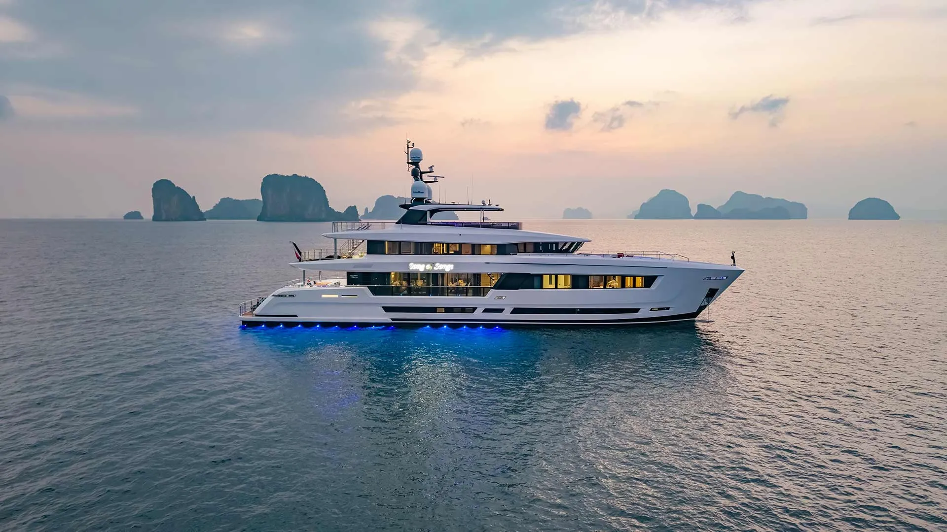 Motoryacht Song of Songs — Yachtfoto 14