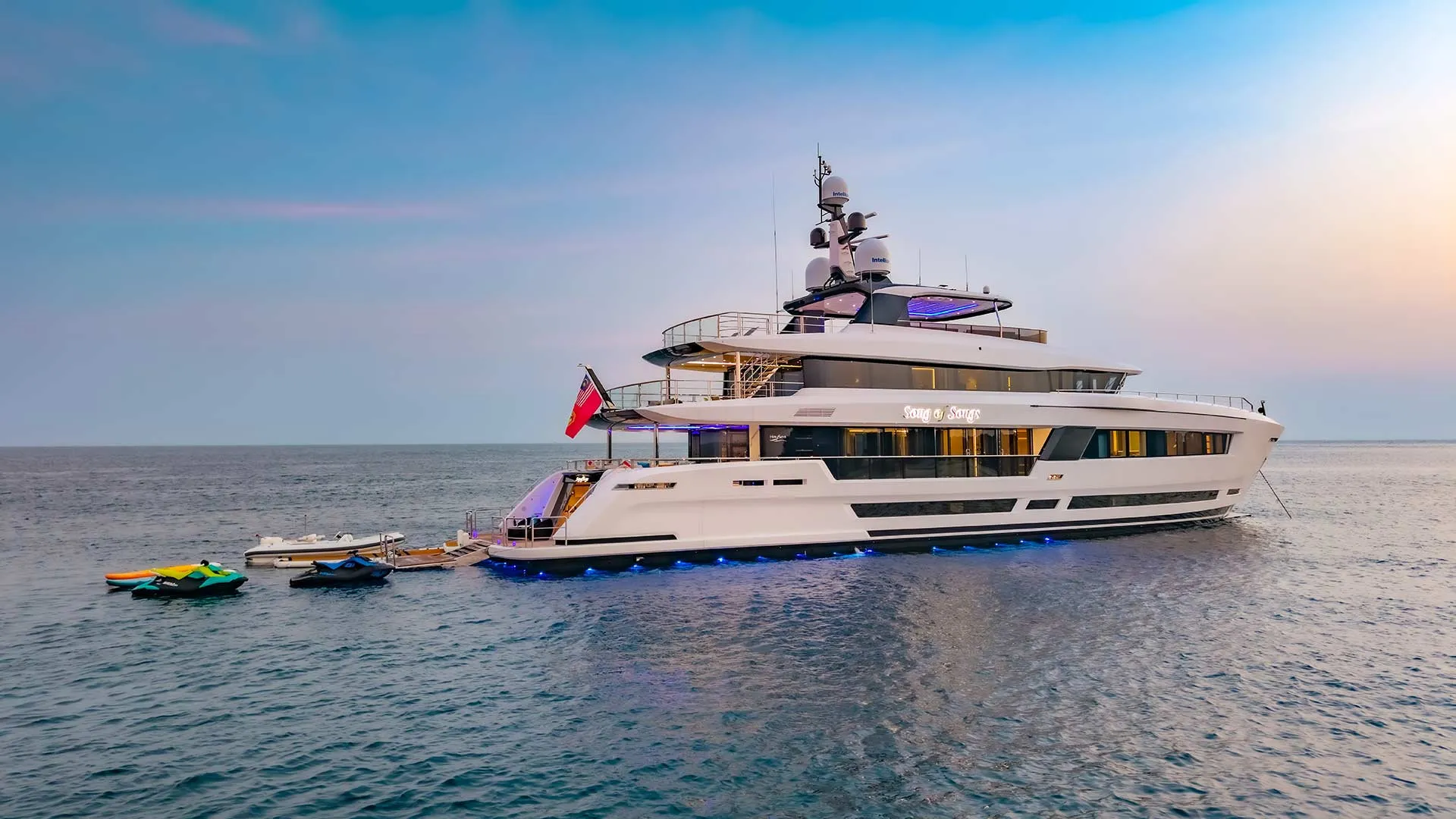 Motoryacht Song of Songs — Yachtfoto 24
