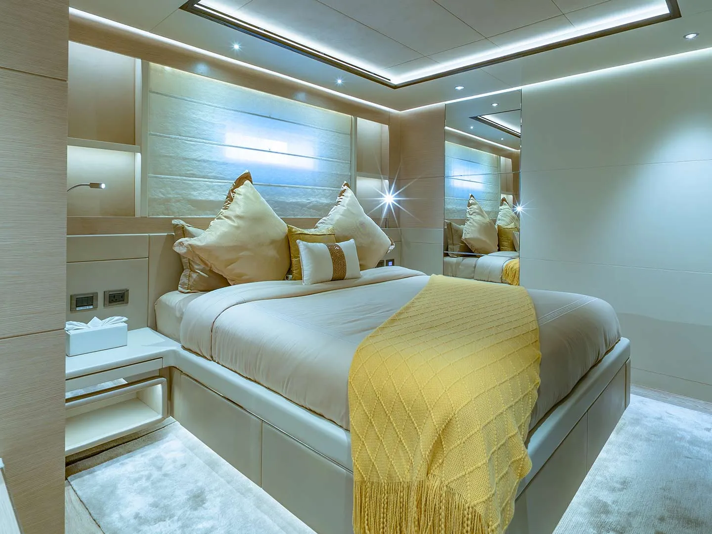Motoryacht Song of Songs — Yachtfoto 26
