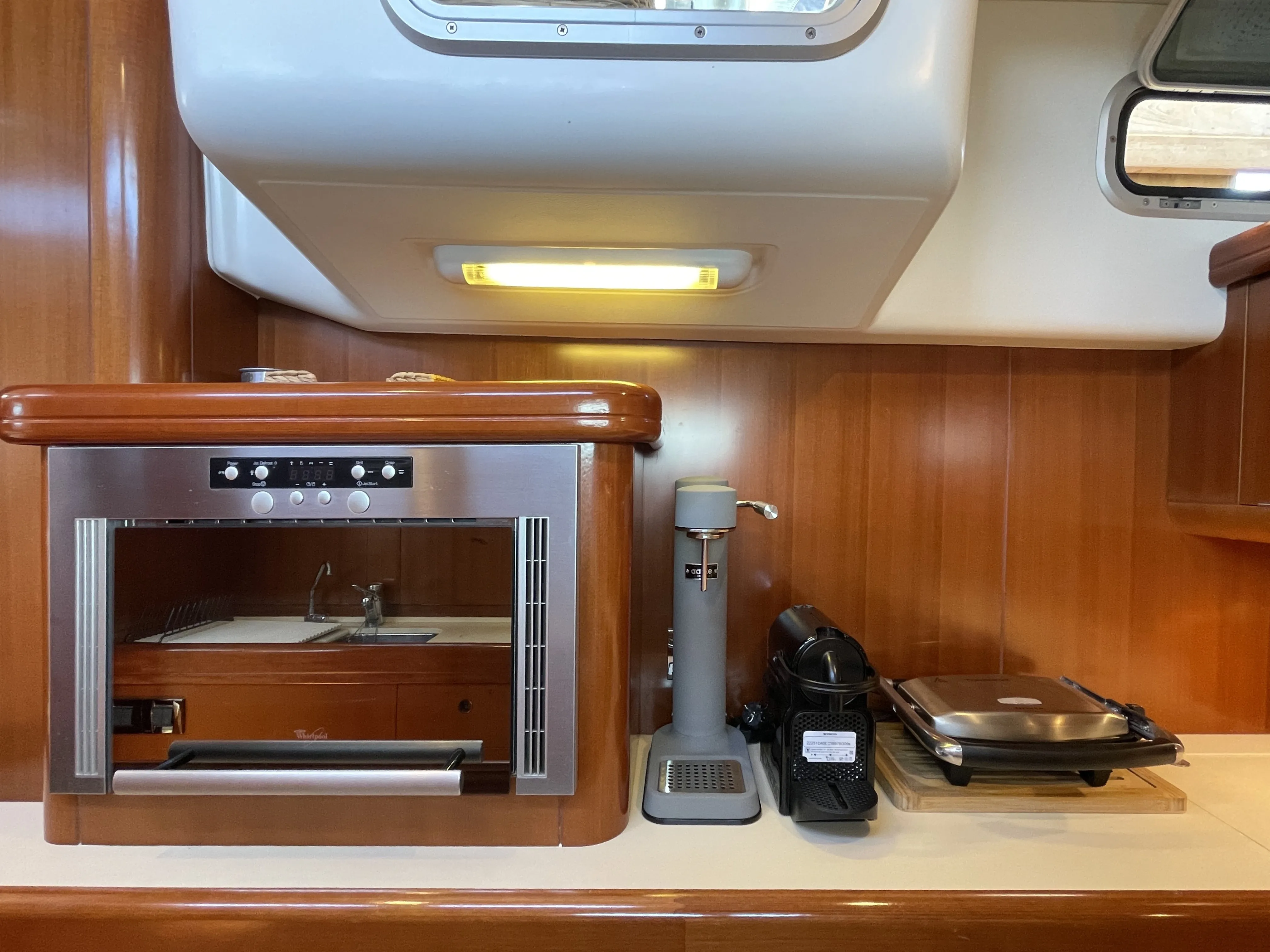 Beneteau 57 Marina Blue — yacht photo 5