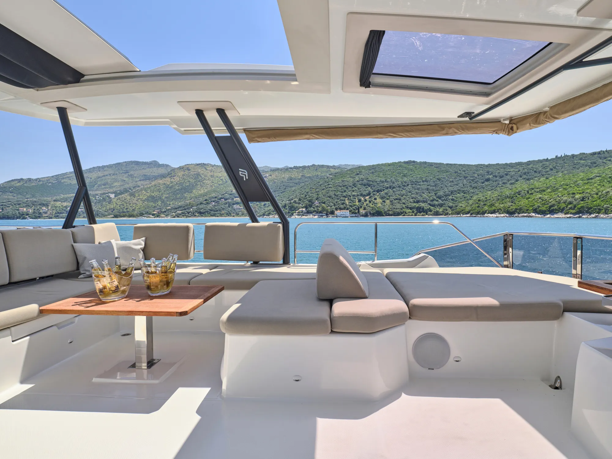 Power 67 Ariva — yacht photo 19
