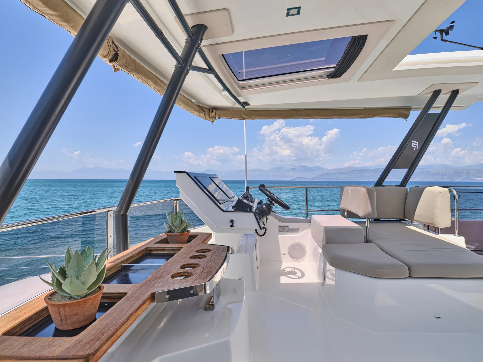 Power 67 Ariva — yacht photo 15