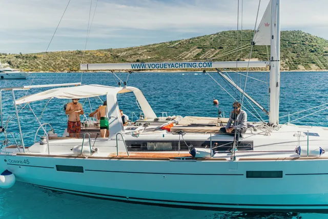 Oceanis 45 THEIA — фотография яхты 16