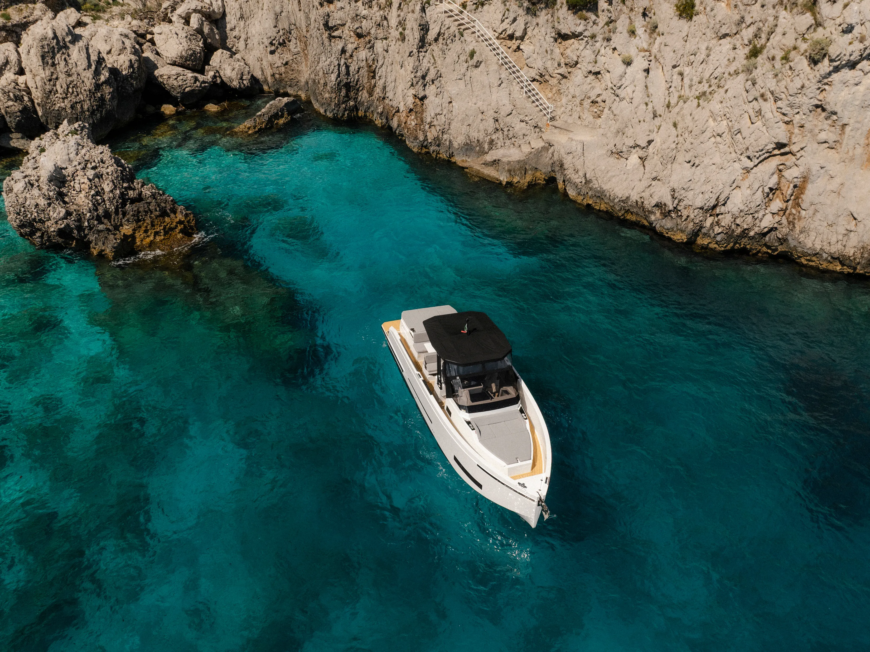De Antonio D32 Comfort — jahifoto 2