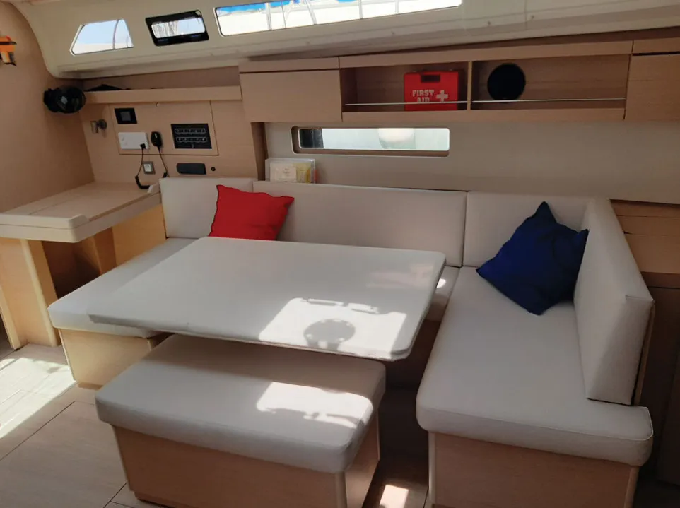 Oceanis 40.1 Fots — foto dello yacht n. 2