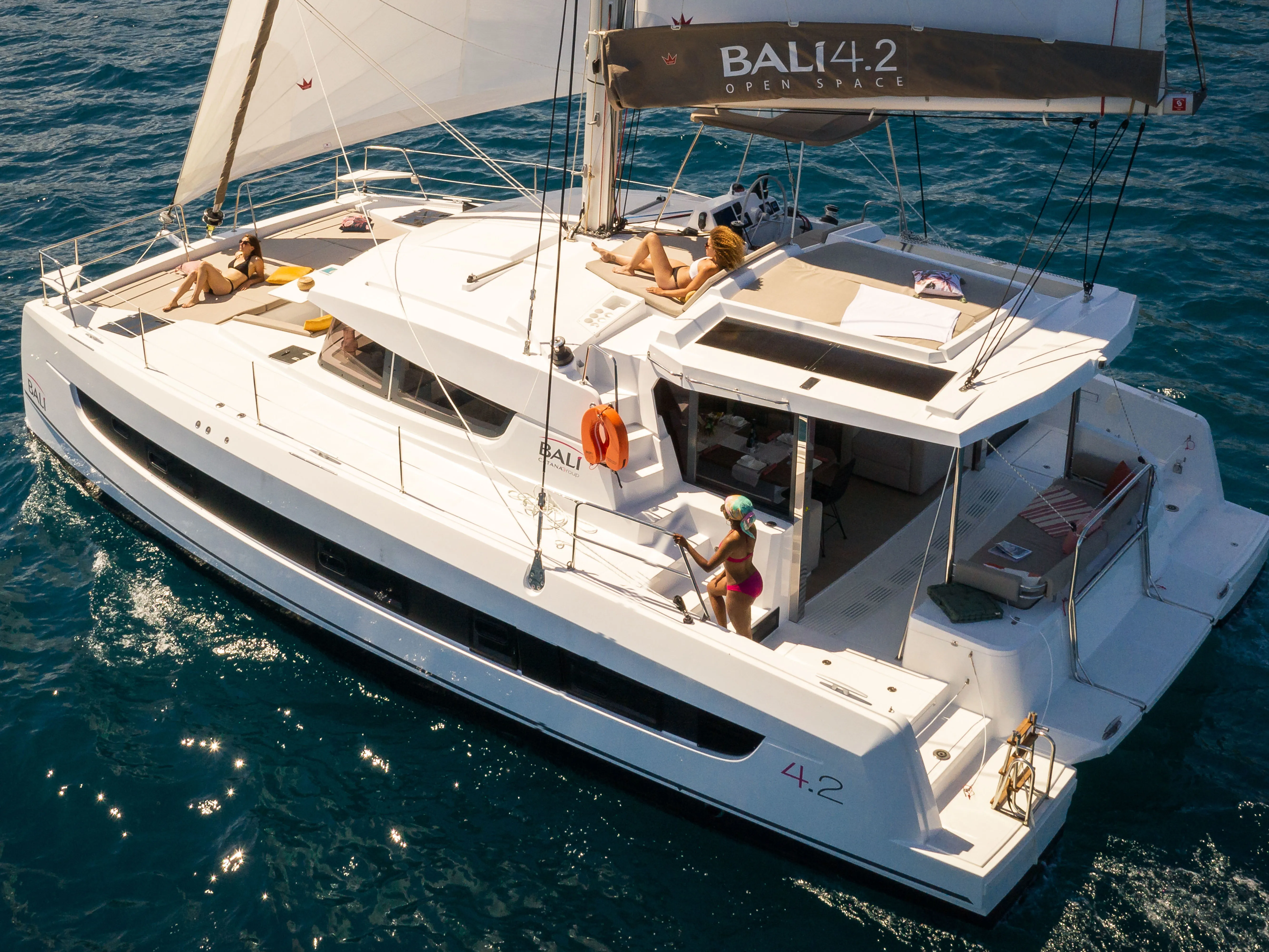 Bali 4.2 Premium + — yacht photo 1