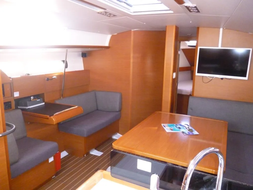 Sun Odyssey 439 Spirus — jahtikuva 9