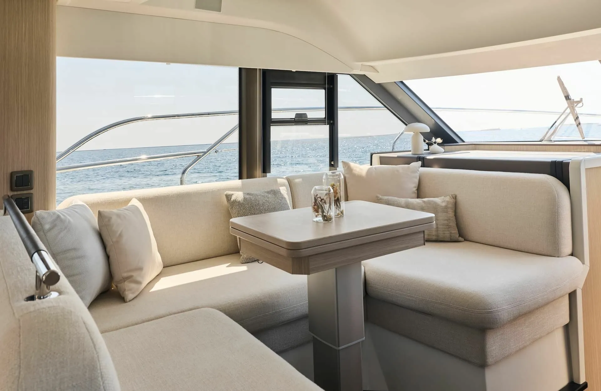 Prestige F4.3 Mr. 77 — foto dello yacht n. 7