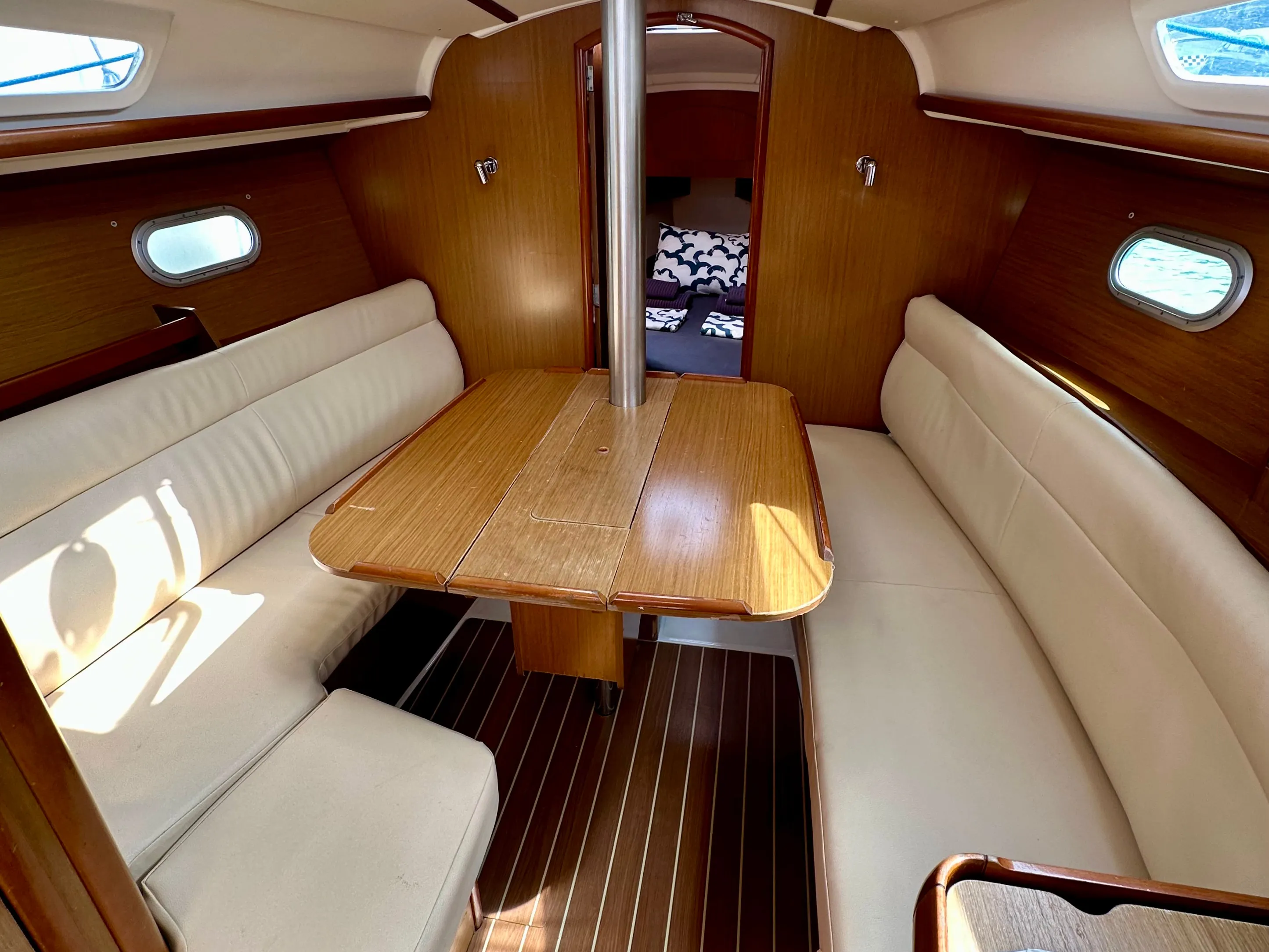 Sun Odyssey 32i Carmen — jahtikuva 10