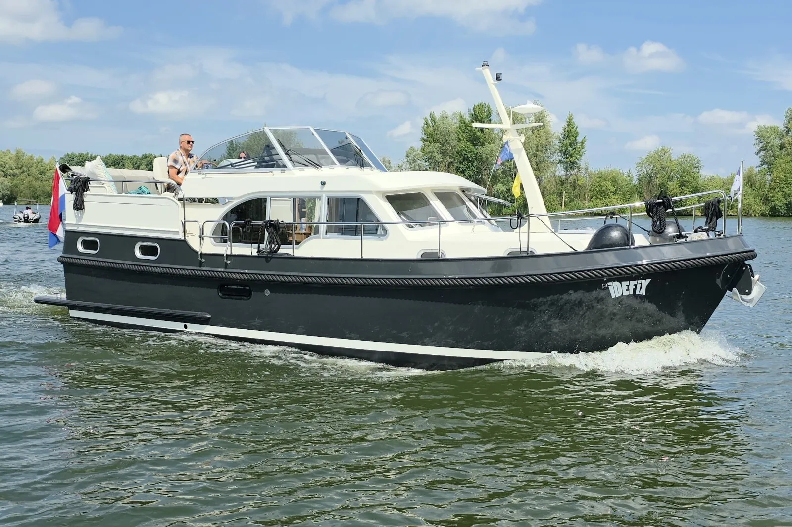 Linssen Grand Sturdy 35.0 AC Idefix — фотография яхты 21