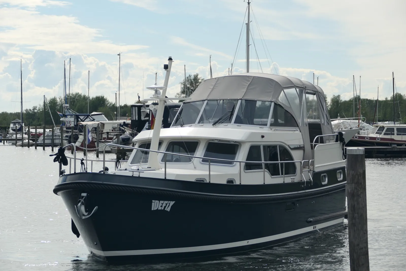 Linssen Grand Sturdy 35.0 AC Idefix — фотография яхты 14