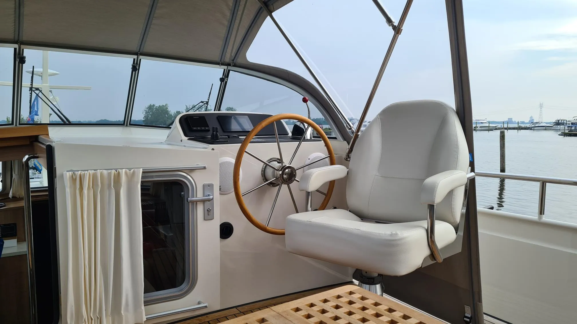 Linssen Grand Sturdy 35.0 AC Idefix — фотография яхты 2