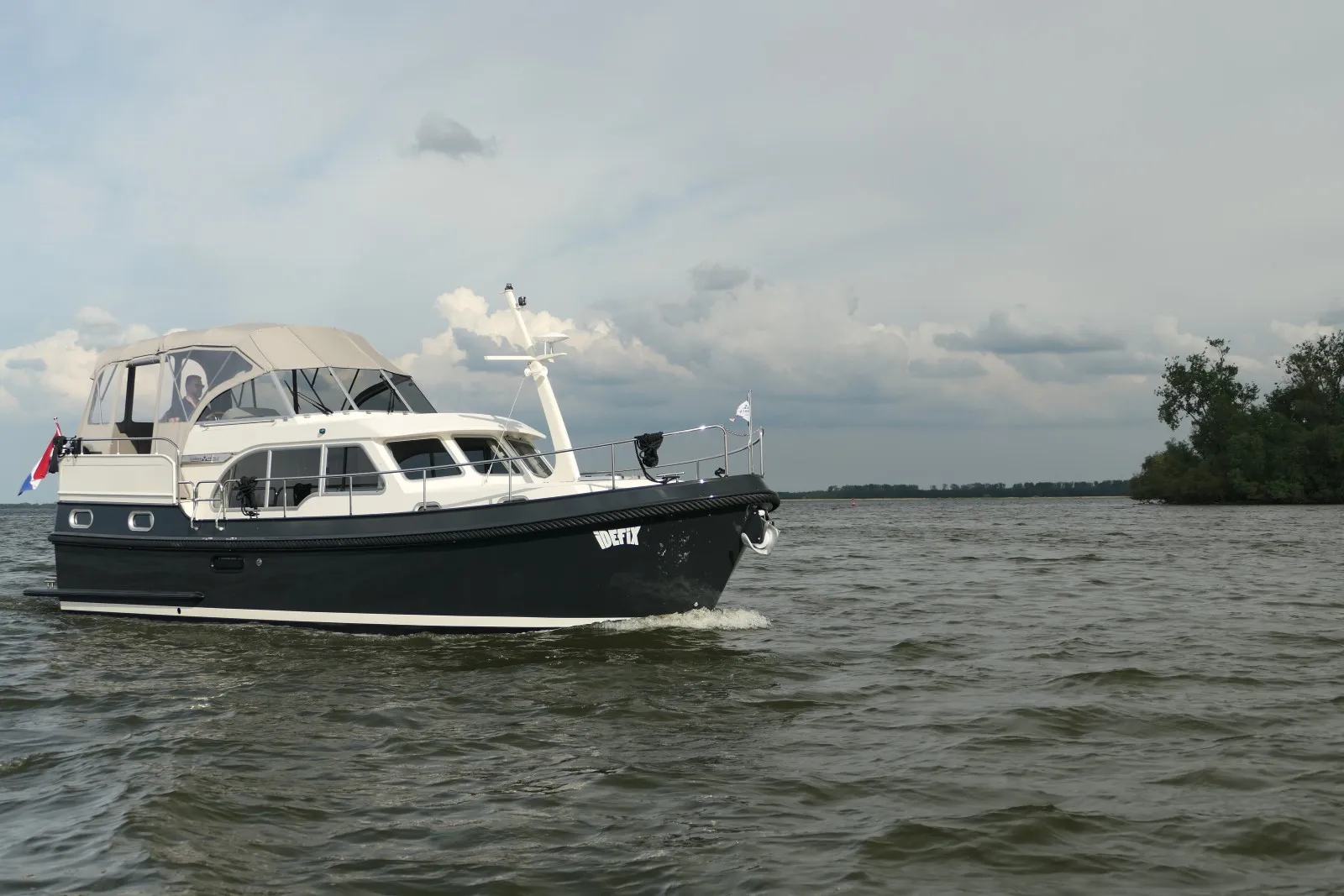 Linssen Grand Sturdy 35.0 AC Idefix — фотография яхты 11