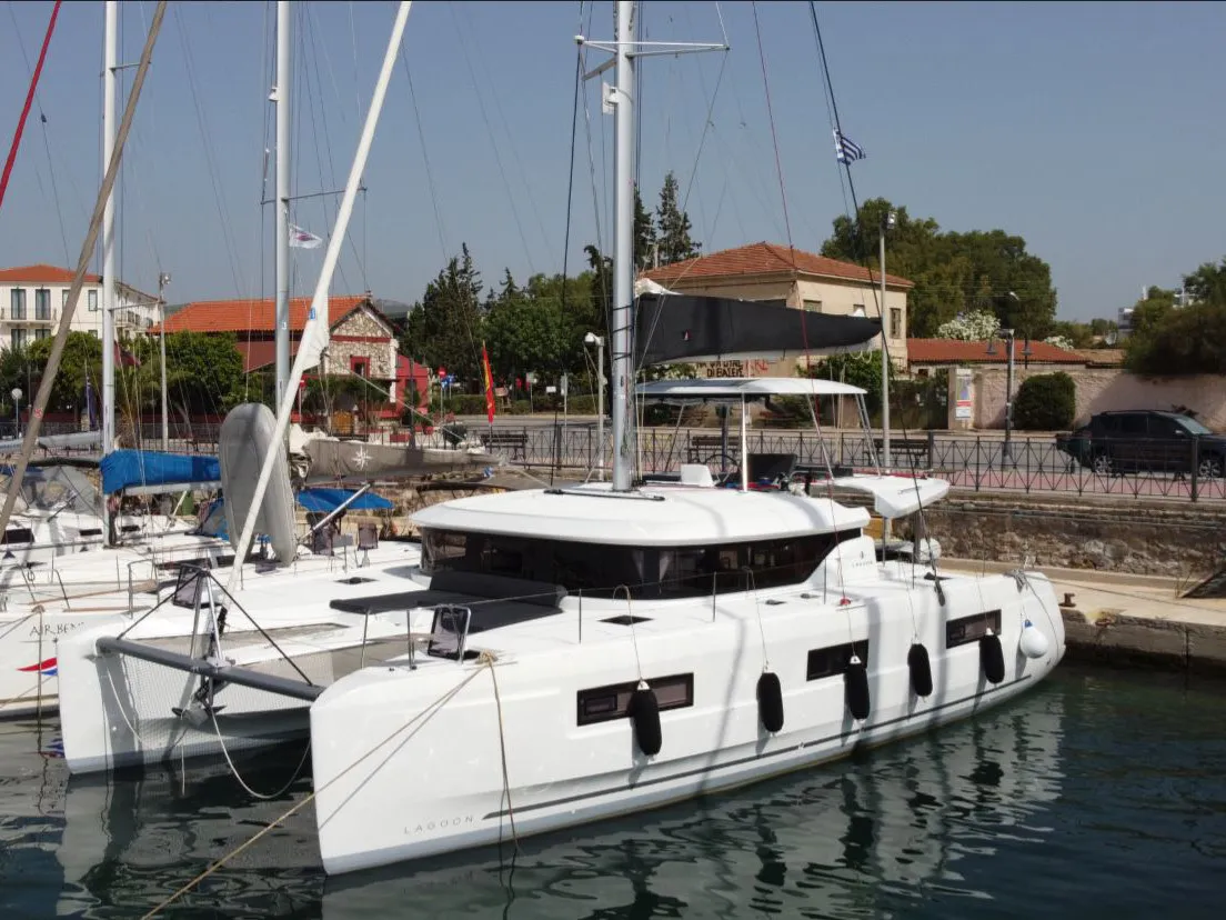 Lagoon 46 Sea Star — фотография яхты 1