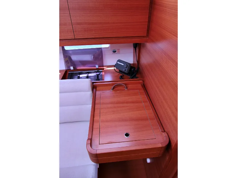 Dufour 382 Grand Large THELMA — jahtikuva 11