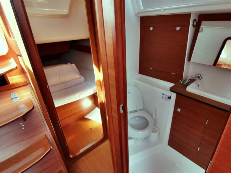 Dufour 382 Grand Large THELMA — jahtikuva 13