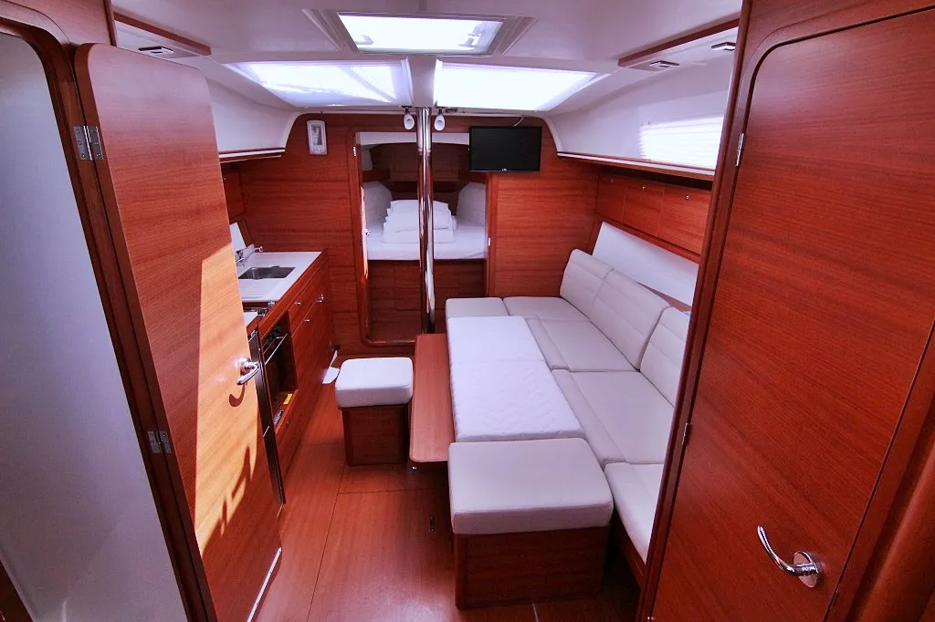 Dufour 382 Grand Large THELMA — jahtikuva 9