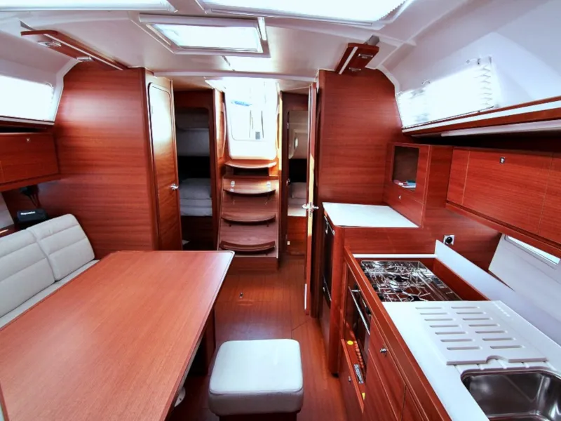 Dufour 382 Grand Large LOUISE — jahtikuva 5