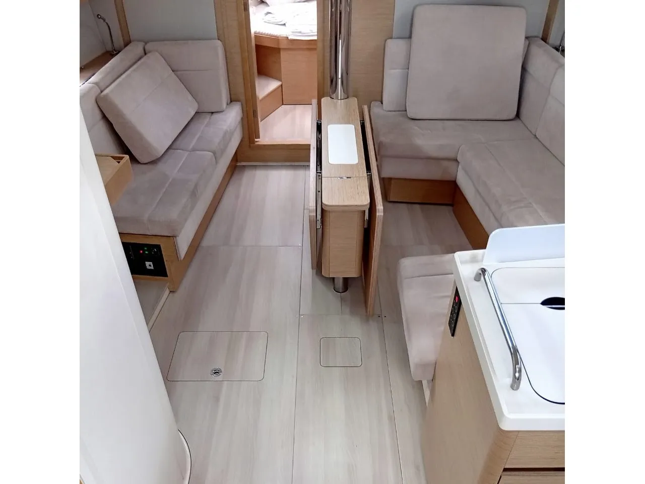 Hanse 418 Eleni — фотография яхты 15