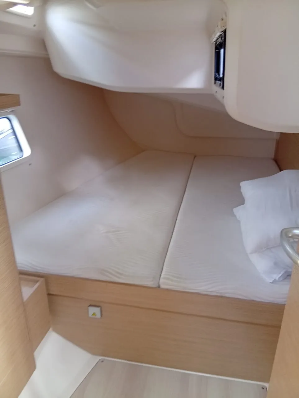 Hanse 418 Eleni — фотография яхты 21