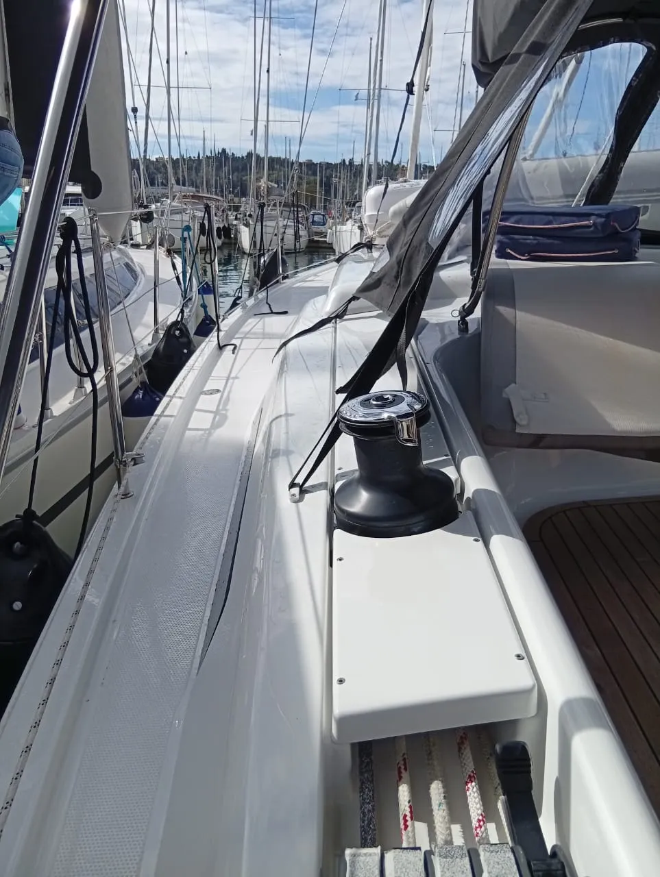 Hanse 418 Eleni — фотография яхты 27