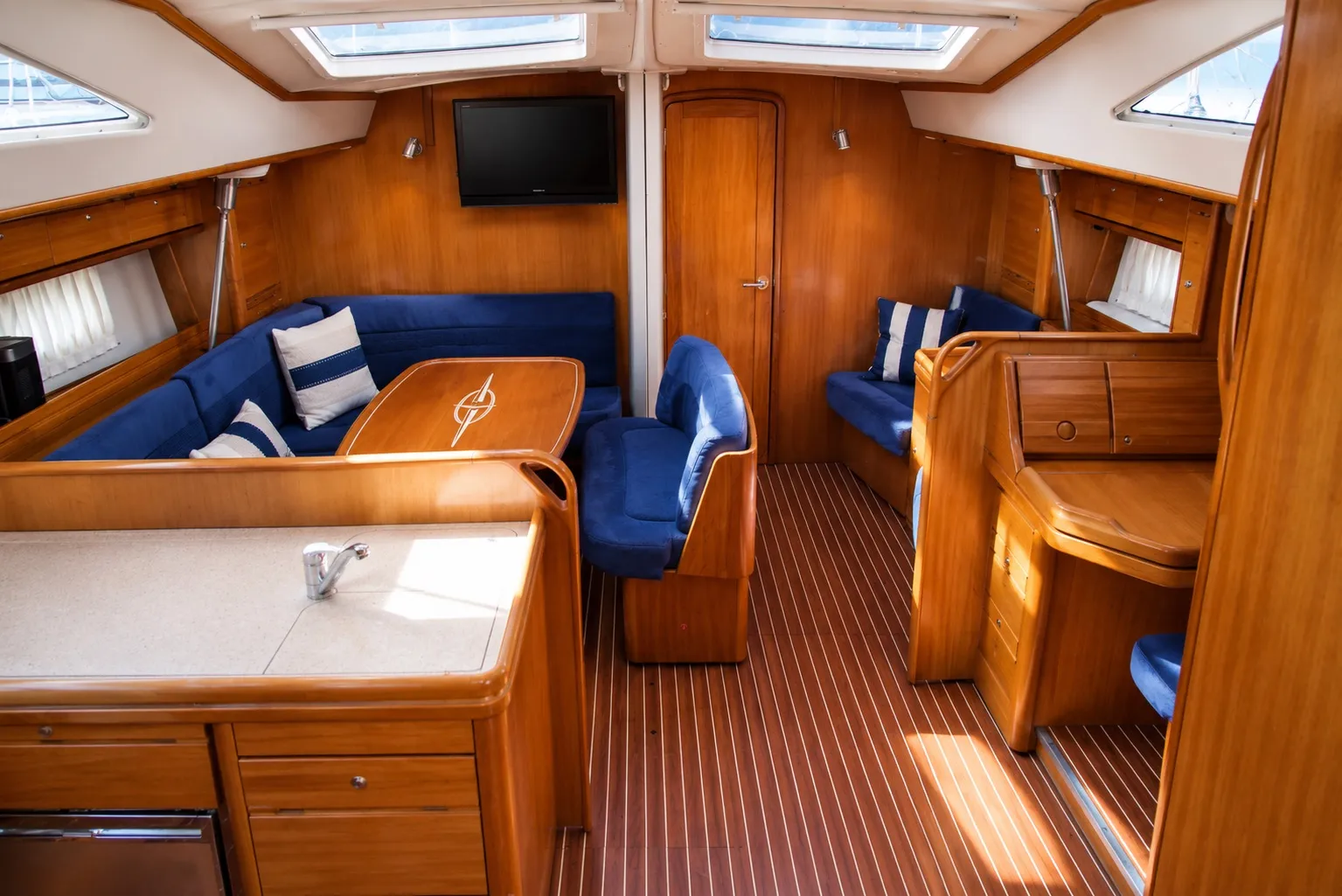 Bavaria Vision 50 Astra — yacht photo 6