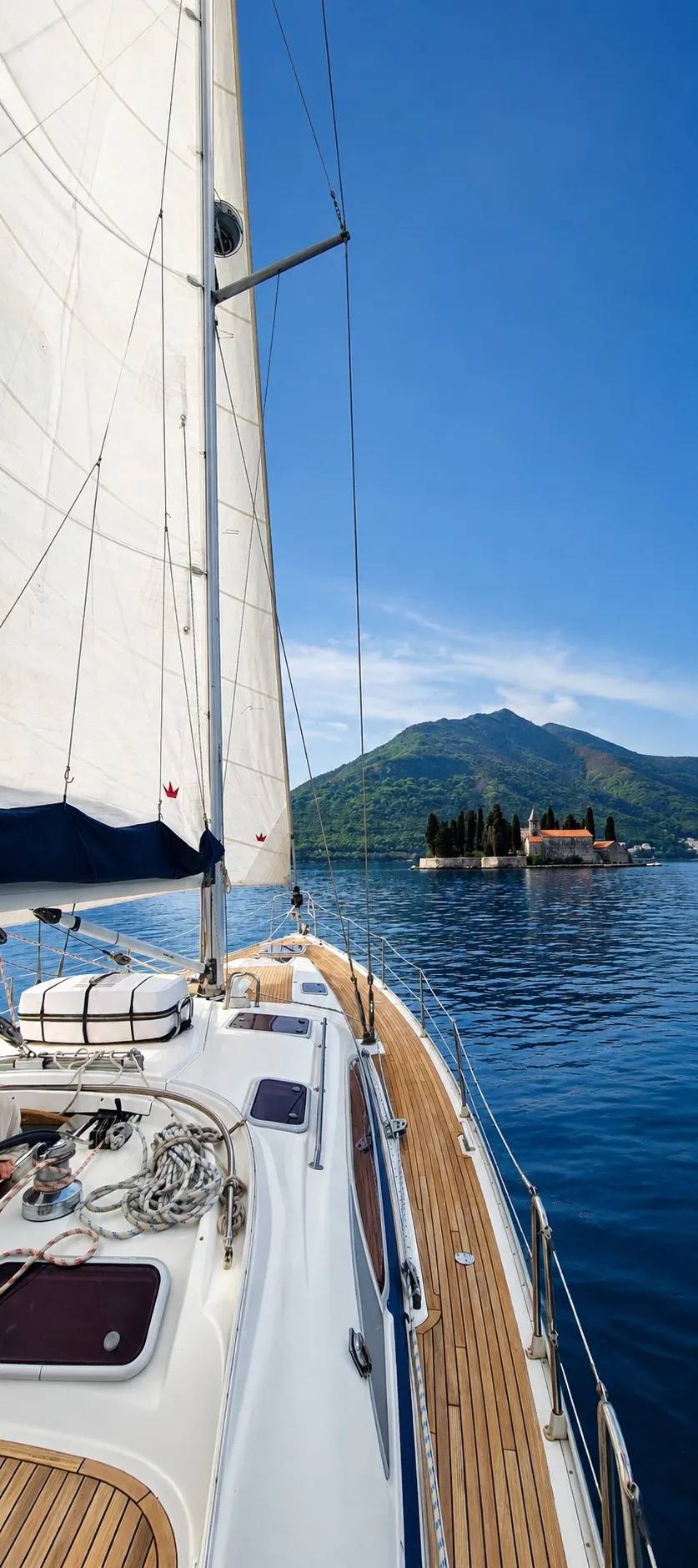 Bavaria Vision 50 Astra — yacht photo 3