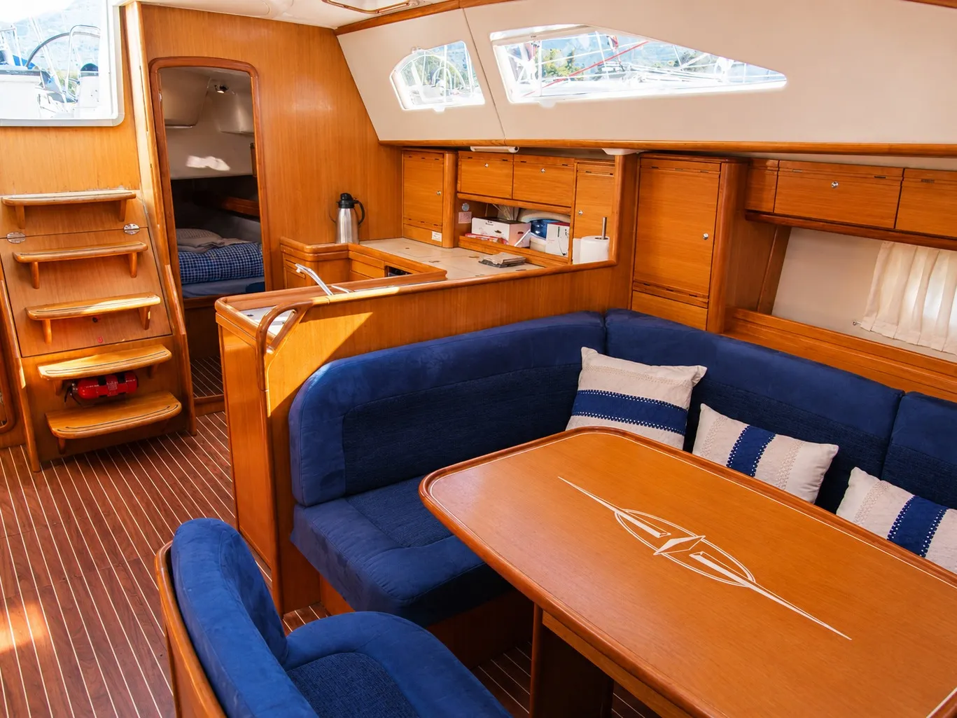 Bavaria Vision 50 Astra — yacht photo 2