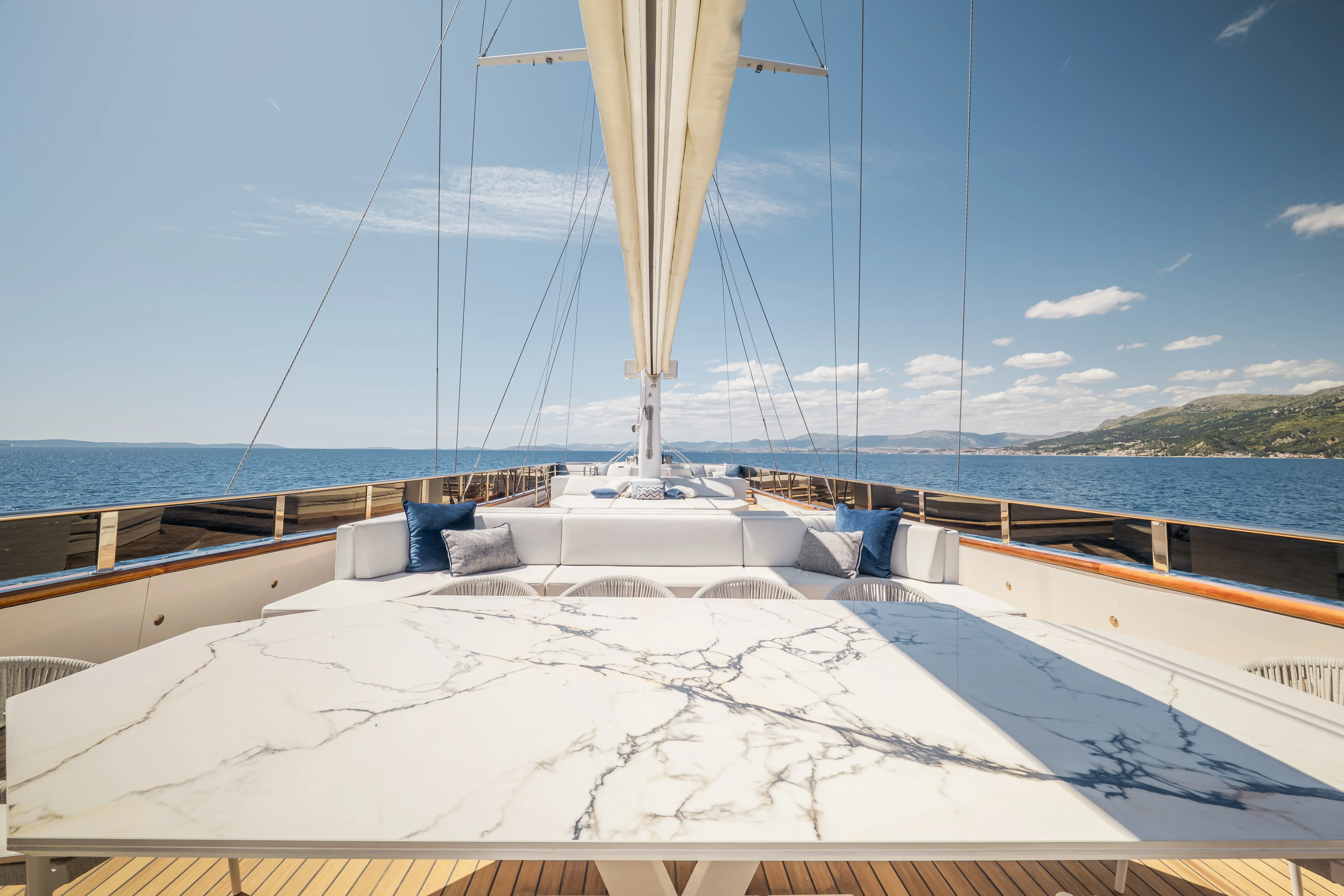Luxury Sailing Yacht Clase Azul — jahtikuva 3
