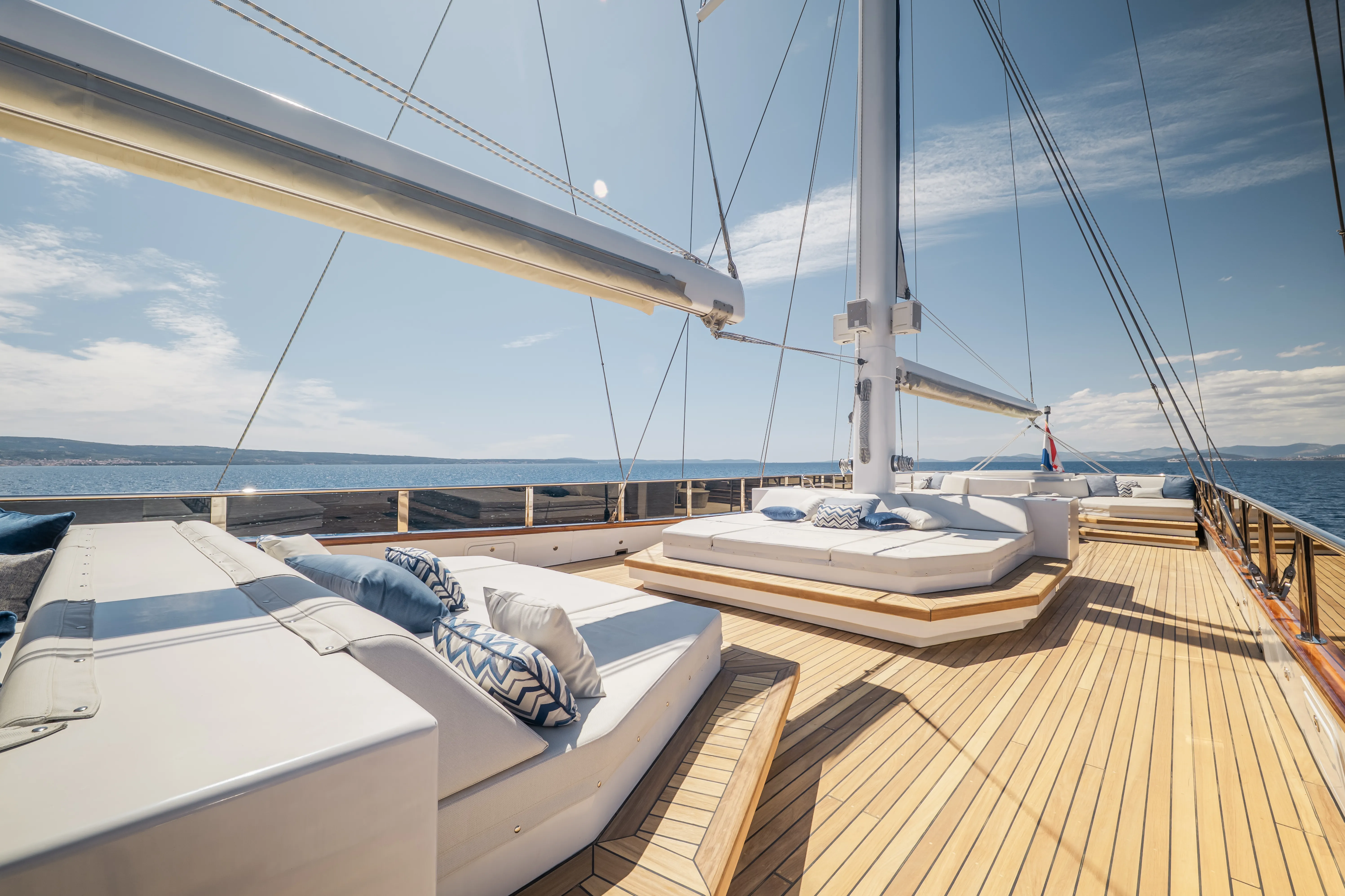 Luxury Sailing Yacht Clase Azul — jahtikuva 40