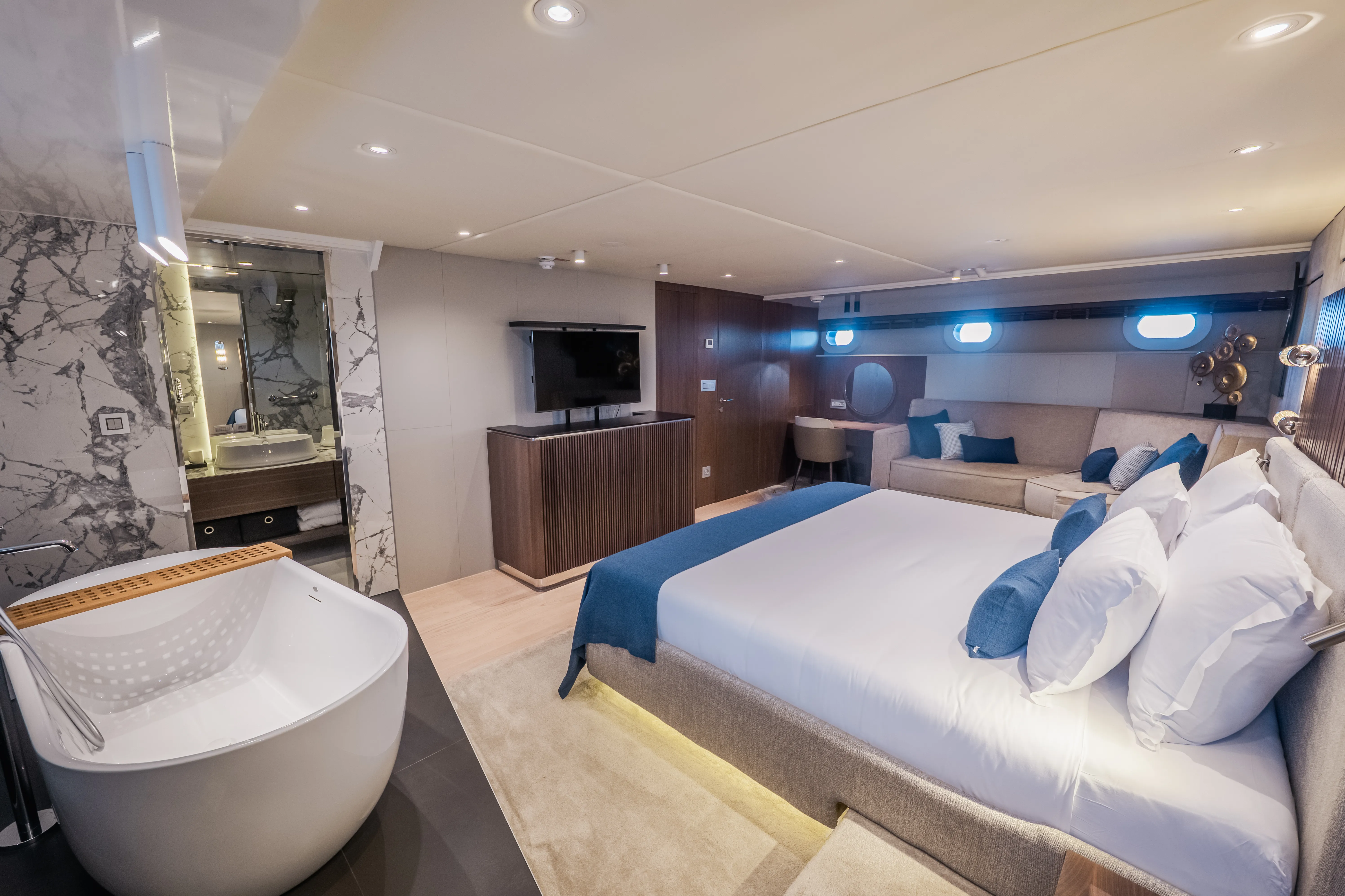Luxury Sailing Yacht Clase Azul — jahtikuva 21