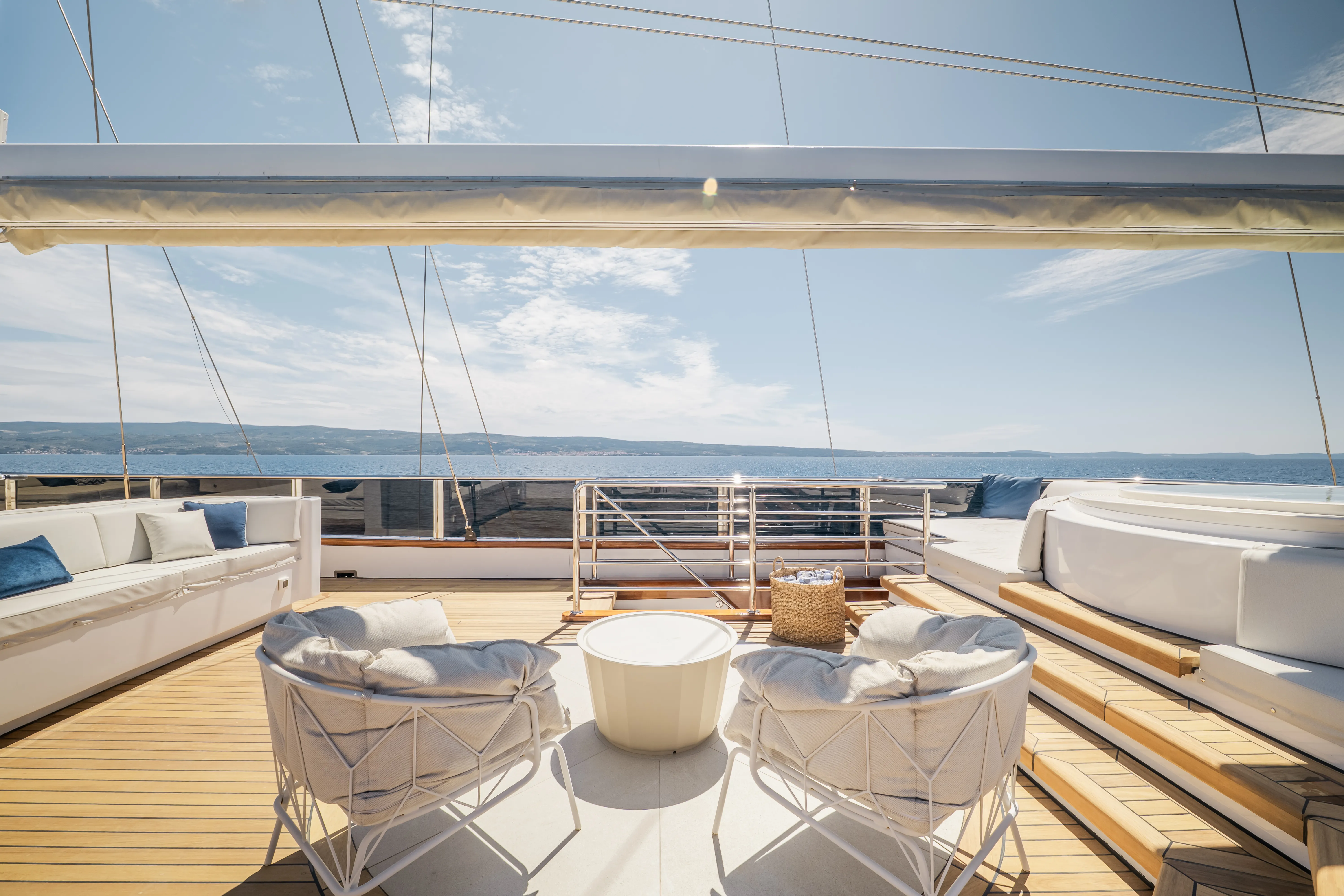 Luxury Sailing Yacht Clase Azul — jahtikuva 16