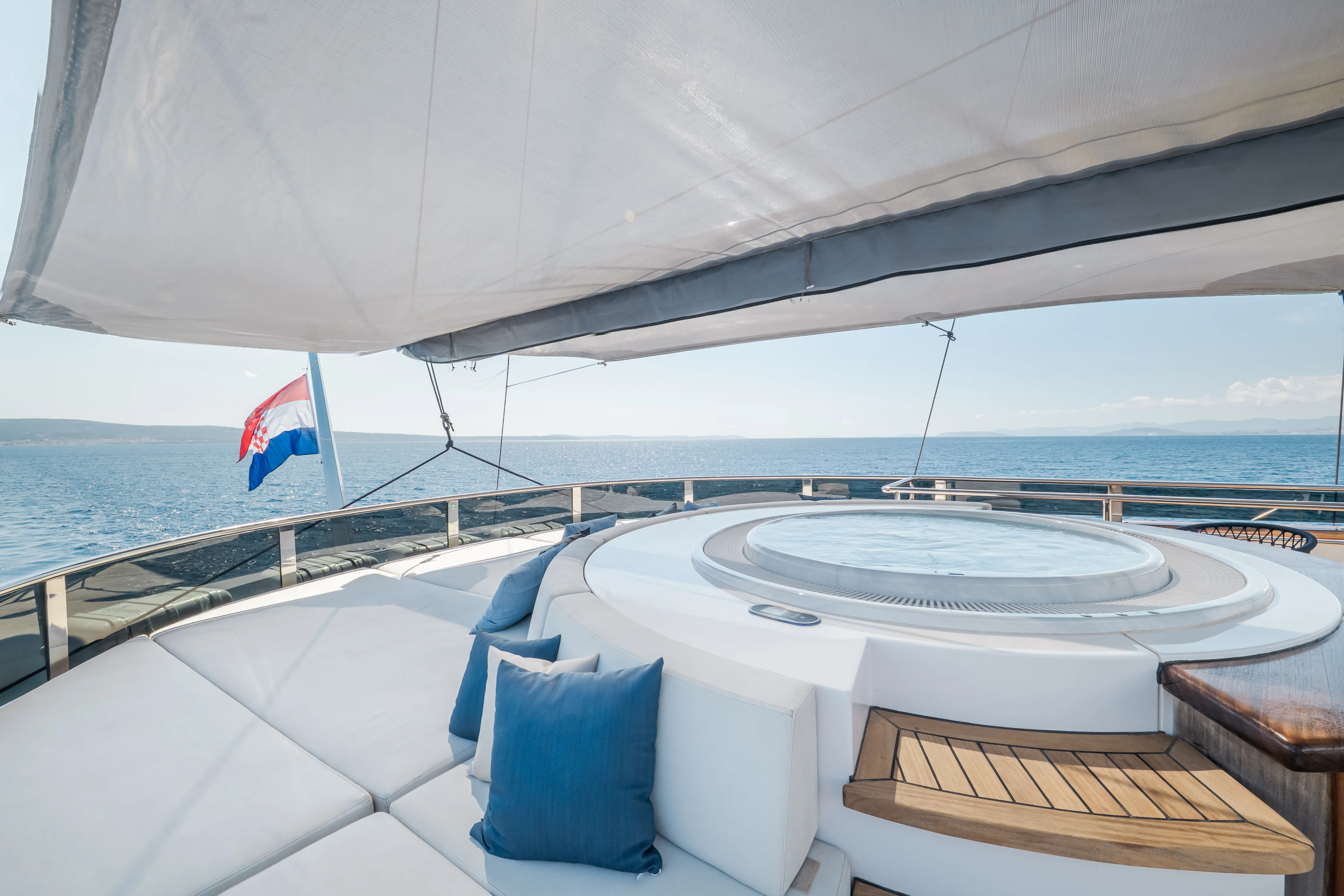 Luxury Sailing Yacht Scorpios — jahtikuva 10