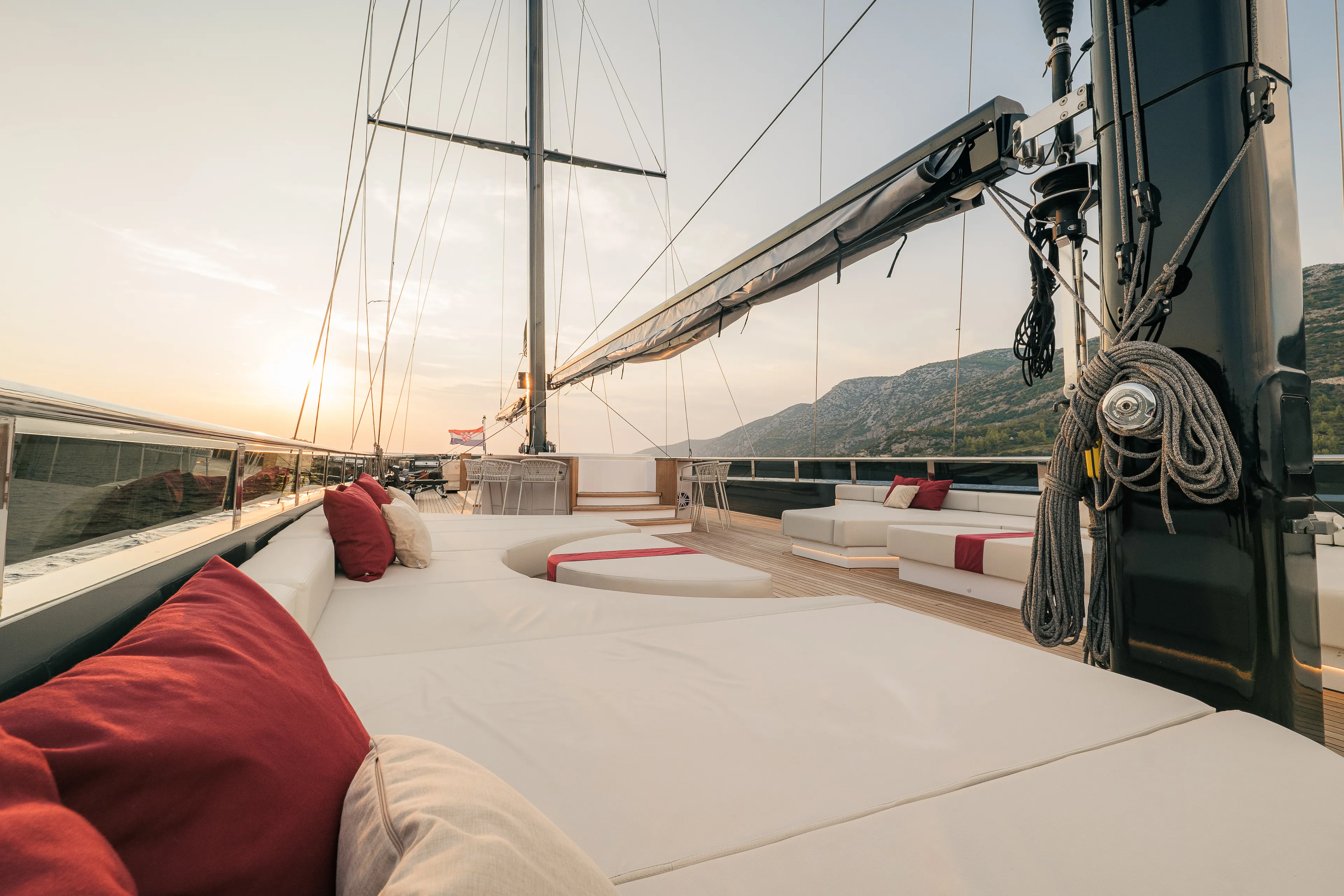 Luxury Sailing Yacht Reposado — jahtikuva 42