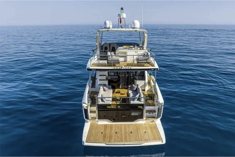 Absolute 58 Mani — yacht photo 10