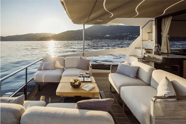 Absolute 58 Mani — yacht photo 15
