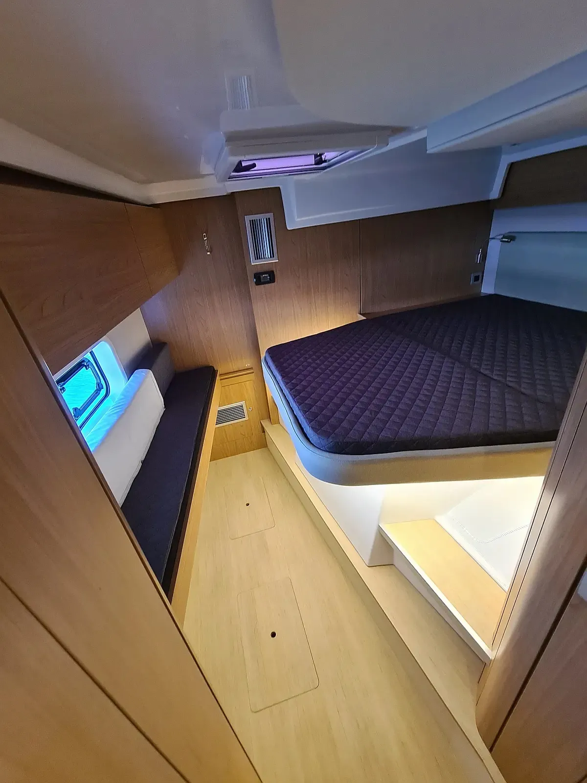 Bali Catspace Premium + — yacht photo 8