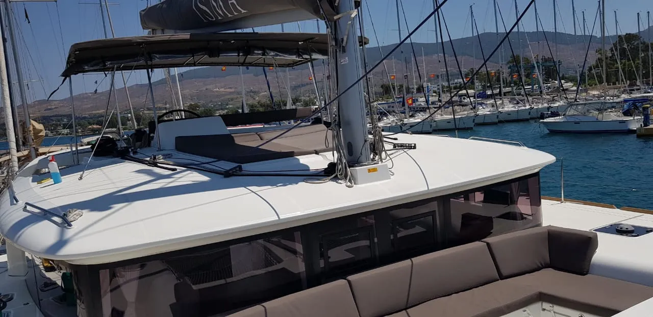 Lagoon 450 Fly — fotografia jachty 2