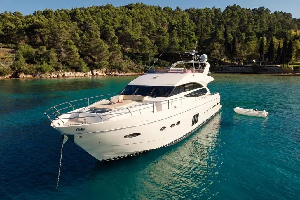 Princess 72 Fly Champion — yacht photo 32
