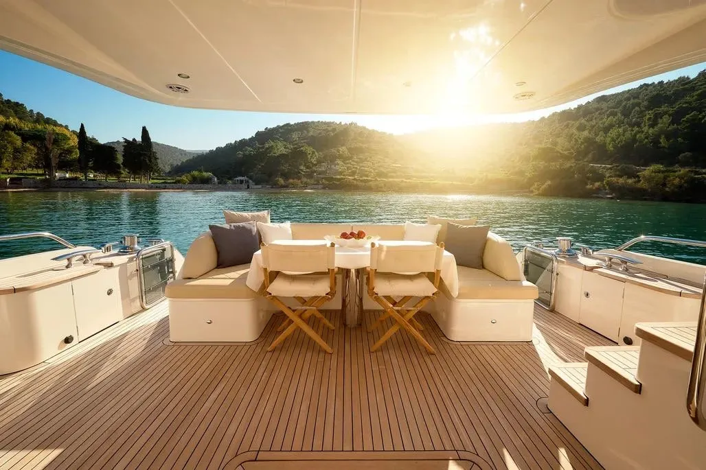 Princess 72 Fly Champion — yacht photo 21