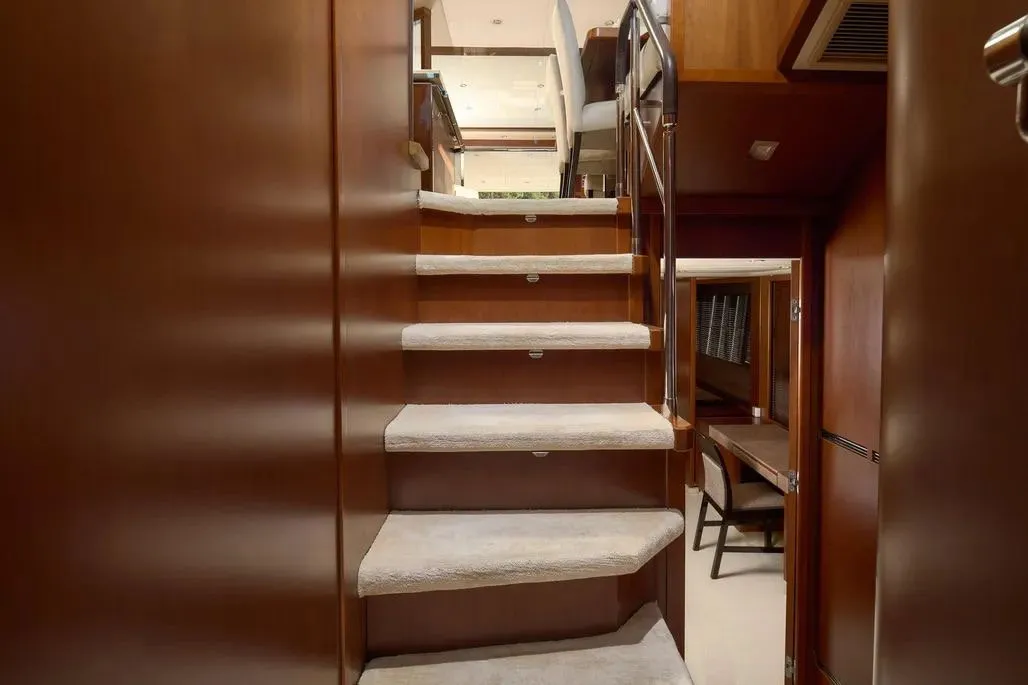 Princess 72 Fly Champion — yacht photo 18